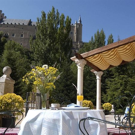 Hotel Alcazar Segovia Étterem fotó