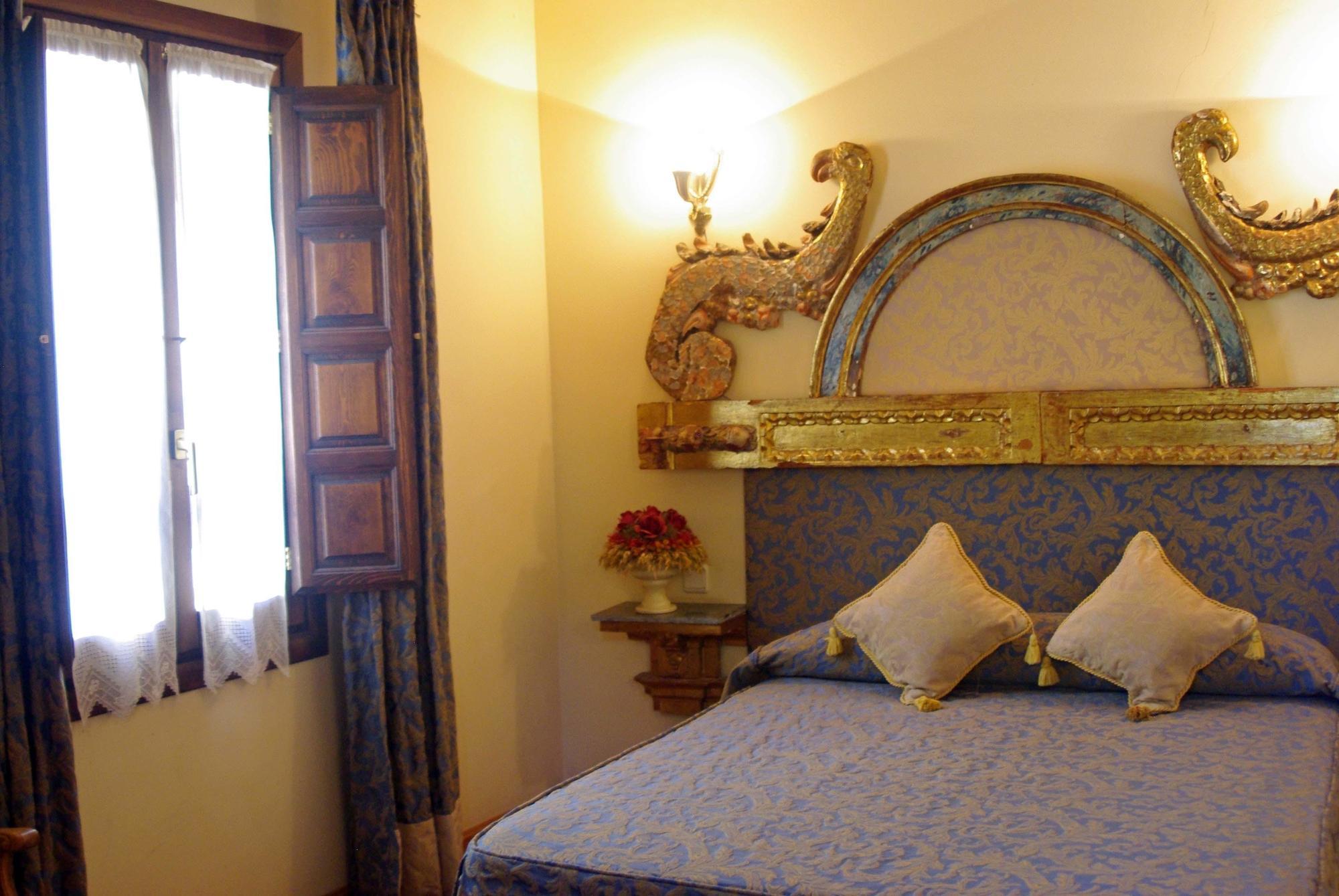 Hotel Alcazar Segovia Szoba fotó